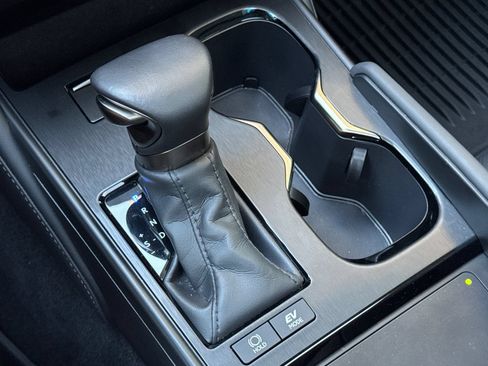 Certified 2025 Lexus ES 300h w/ Premium Package FWD image 24