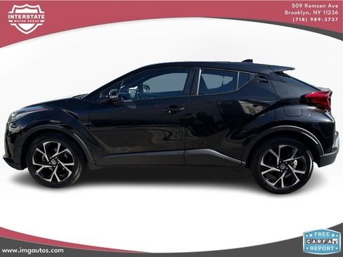 Used 2022 Toyota C-HR XLE image 4