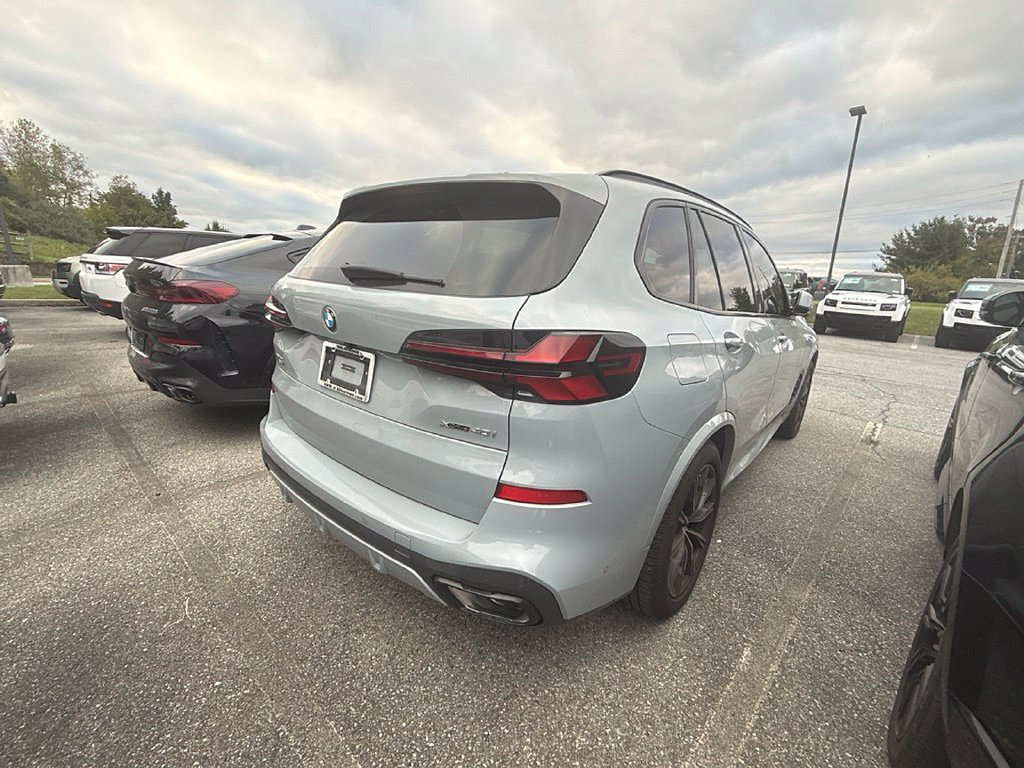 Used 2026 BMW X5 xDrive40i AWD/4WD image 7