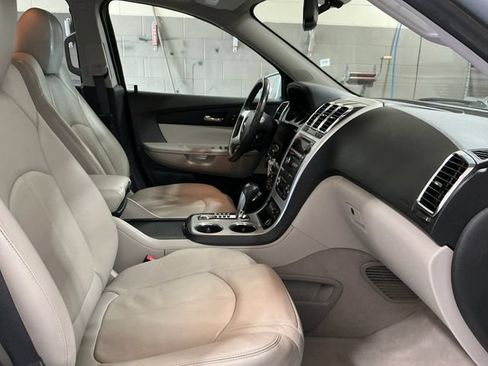 Used 2012 GMC Acadia SLT AWD/4WD image 24