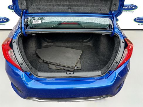 Used 2019 Honda Civic Touring image 30