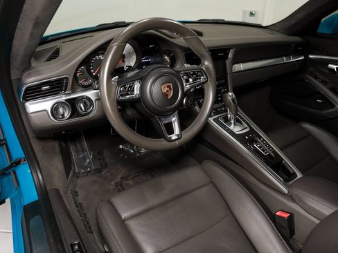 Used 2017 Porsche 911 Carrera S RWD image 9