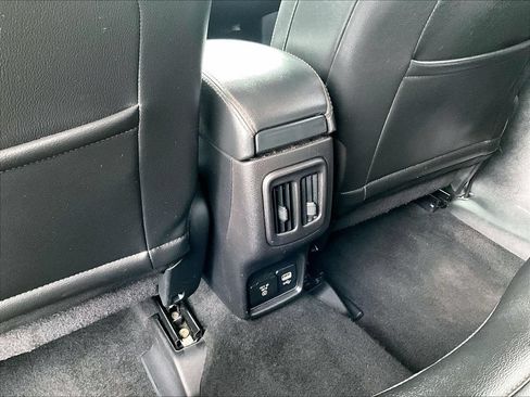 Used 2019 Jeep Compass Limited FWD image 31