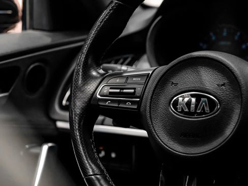Used 2019 Kia Stinger GT AWD/4WD image 15