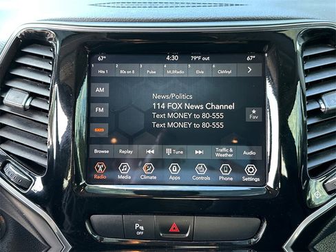 Used 2020 Jeep Cherokee Limited image 18