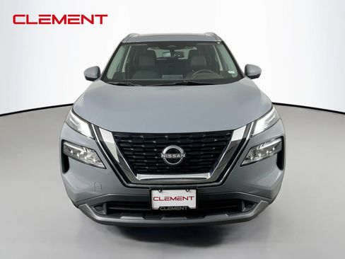 Used 2023 Nissan Rogue SL AWD/4WD image 2