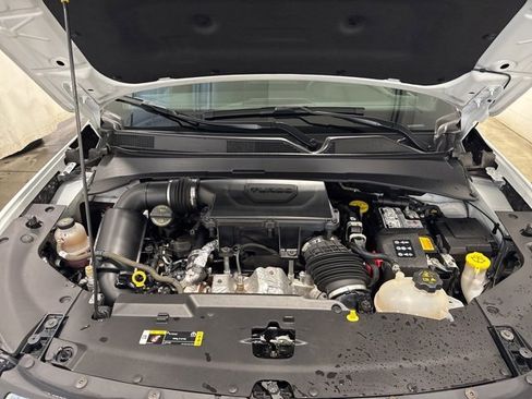 Used 2024 Jeep Compass Sport image 35