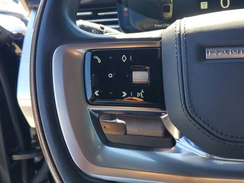 Used 2023 Land Rover Range Rover SE image 24