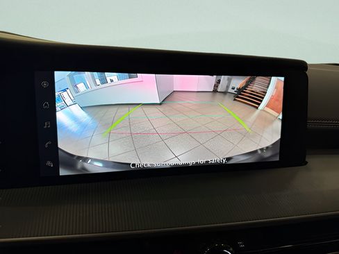 Used 2025 Nissan Murano SV AWD/4WD image 8