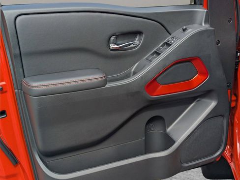 New 2025 Nissan Frontier Pro-X w/ Tow Package RWD image 15
