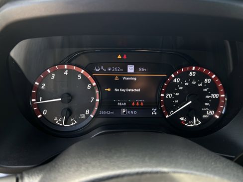 Used 2023 Nissan Titan PRO-4X w/ Pro-4x Convenience Package image 14