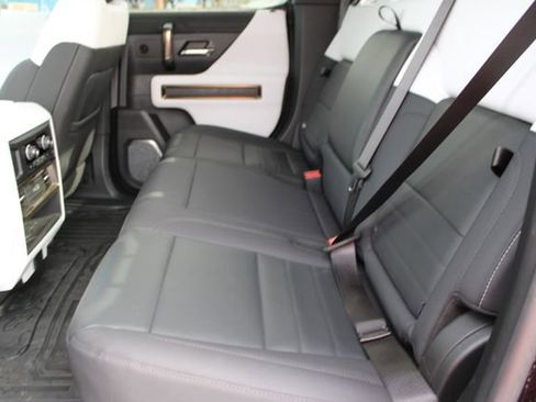 Used 2024 GMC Hummer EV 3X w/ LPO, Illumination Package image 47