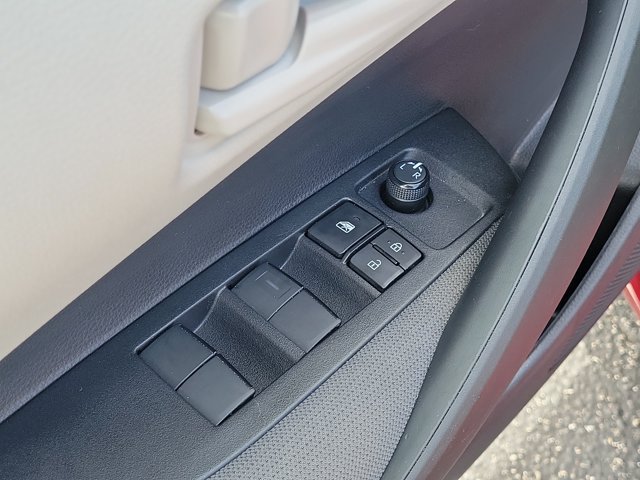 Used 2023 Toyota Corolla LE w/ LE Convenience Package FWD image 16