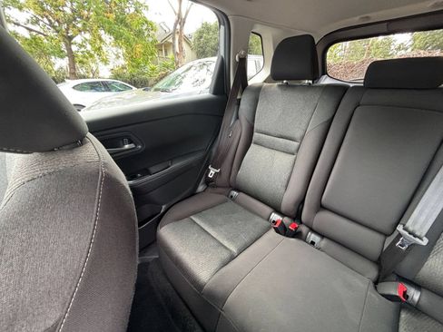 Used 2025 Nissan Rogue SV AWD/4WD image 36