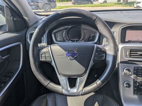 Used 2018 Volvo S60 T5 Dynamic w/ Vision Package image 15