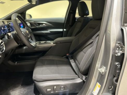 New 2026 Chevrolet Equinox EV LT w/ Comfort Package FWD image 17