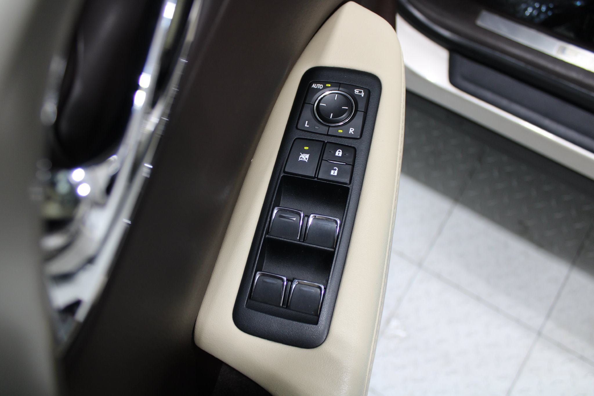 Used 2017 Lexus RX 350 AWD w/ Premium Package image 43
