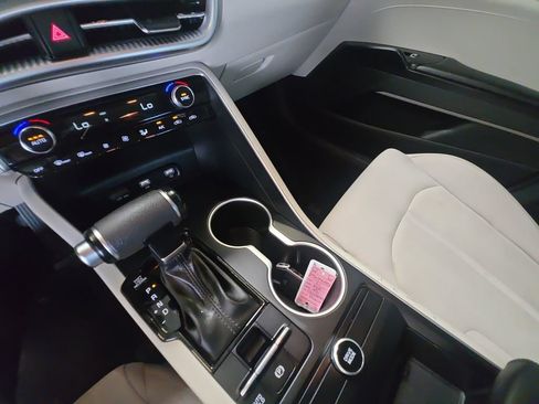 Used 2021 Kia K5 LXS FWD image 18