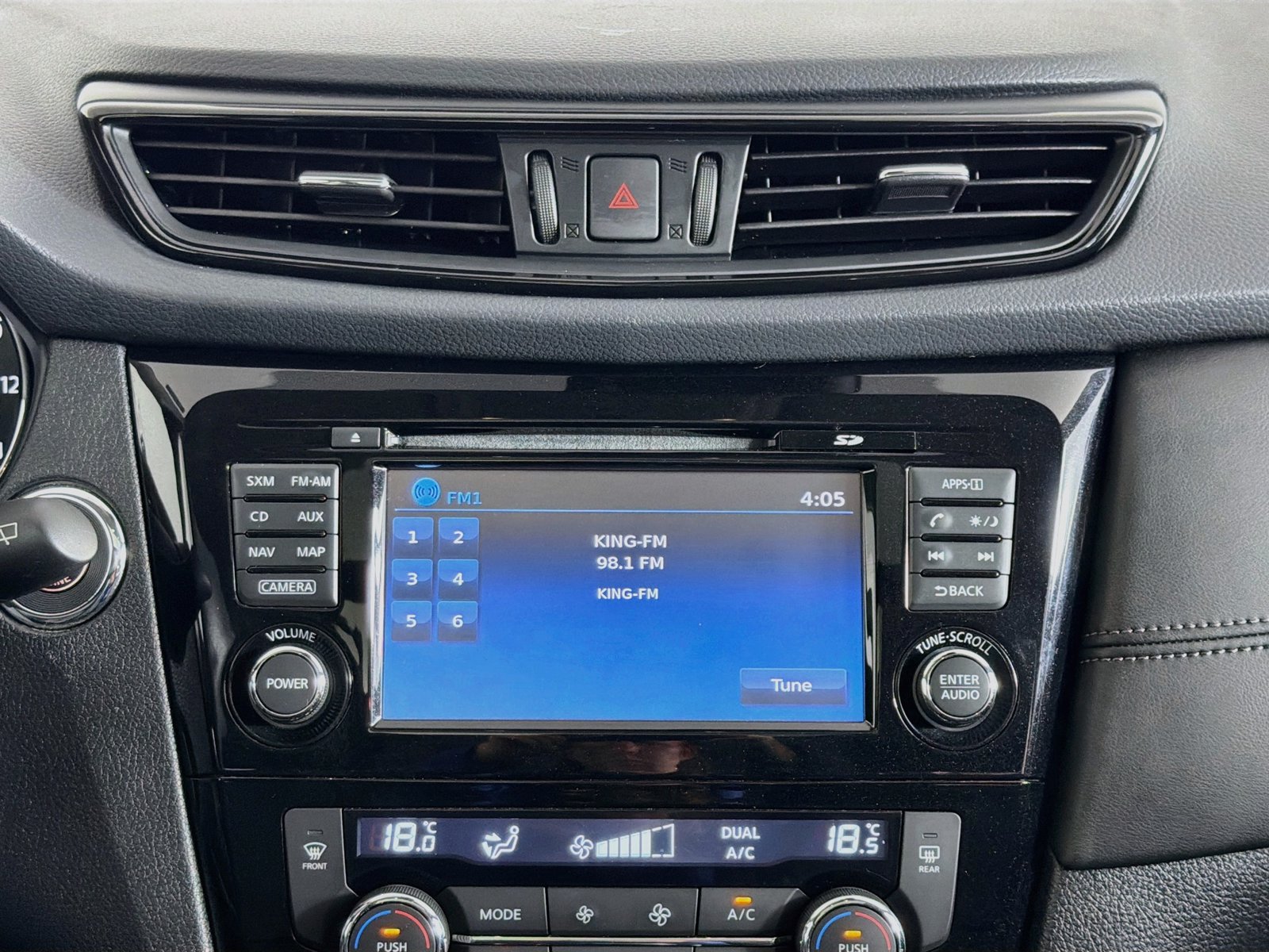 Used 2017 Nissan Rogue Platinum AWD/4WD image 15