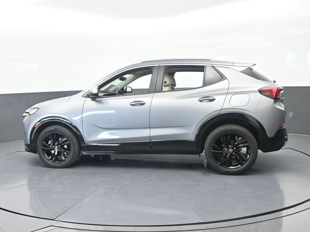 Used 2024 Buick Encore GX Sport Touring FWD image 3
