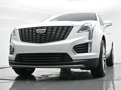 Certified 2025 Cadillac XT5 Premium Luxury image 50