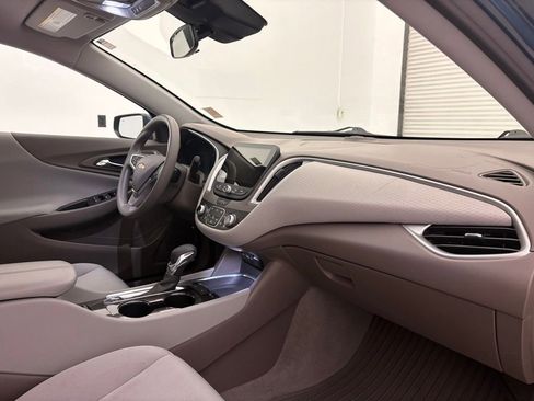 Used 2024 Chevrolet Malibu LT FWD image 32