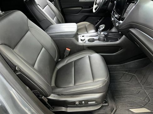 Used 2023 Chevrolet Traverse LT w/ LPO, Floor Liner Package image 35