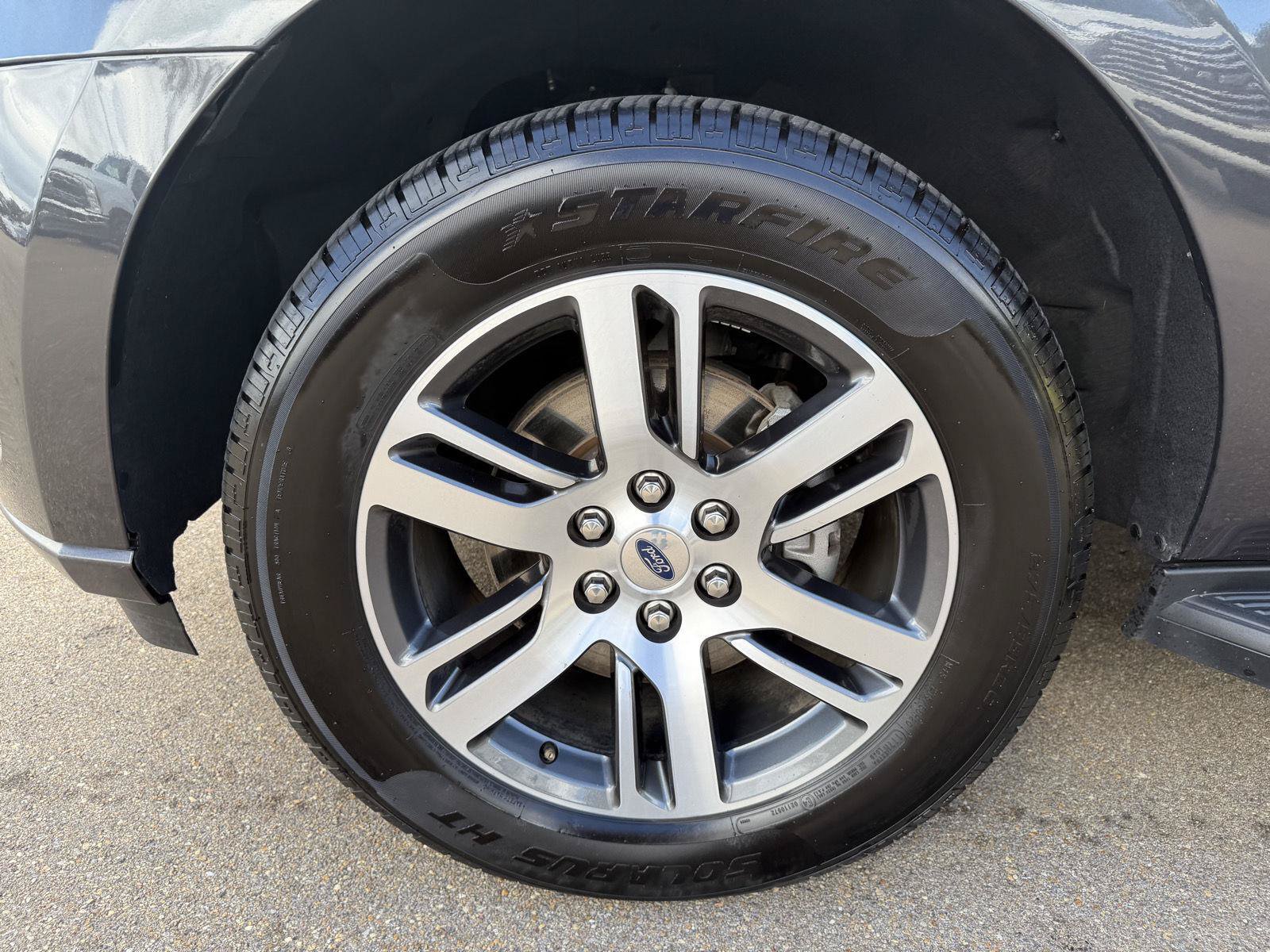 Used 2024 Ford Expedition Limited RWD image 25