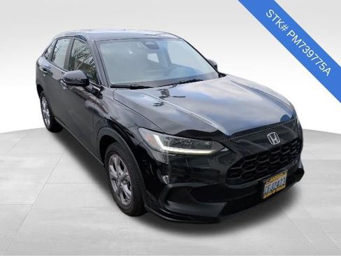 Used 2023 Honda HR-V LX image 2