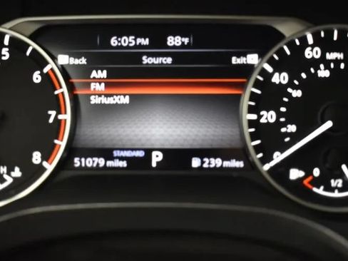 Used 2025 Nissan Rogue SV FWD image 28