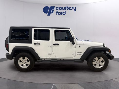 Used 2017 Jeep Wrangler Unlimited Sport w/ Quick Order Package 24S image 8