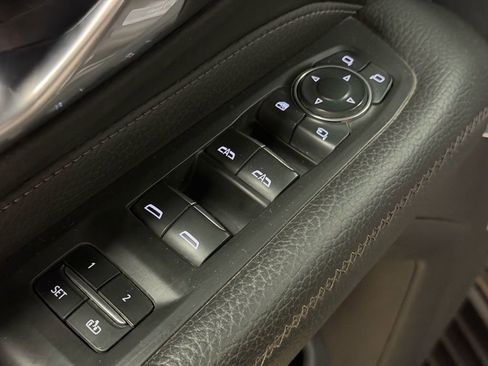 Certified 2024 GMC Yukon XL Denali w/ Denali Reserve Package image 37