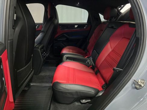 Certified 2024 Porsche Cayenne Turbo GT image 21