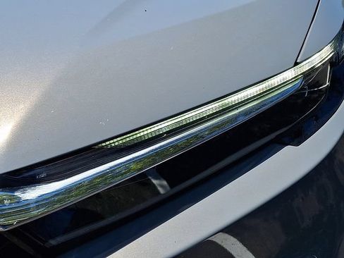 Certified 2024 Honda CR-V EX image 9