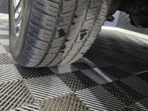 Used 2012 Nissan Titan SV image 32