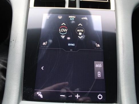 Used 2022 Porsche Taycan 4S image 29