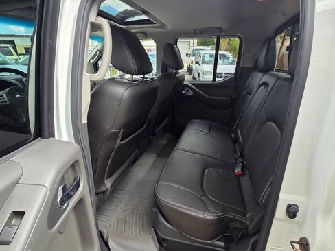 Used 2015 Nissan Frontier PRO-4X w/ Pro-4x Luxury Package image 16