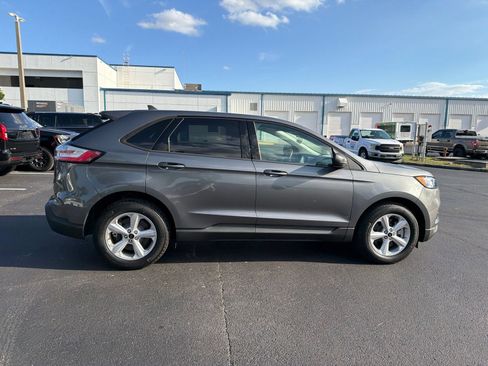 Used 2024 Ford Edge SE AWD/4WD image 3