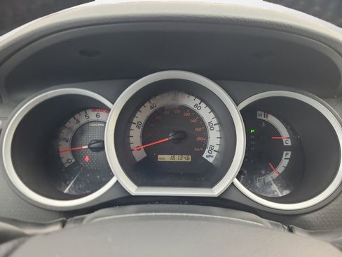 Used 2015 Toyota Tacoma 4x4 Double Cab w/ TRD Sport Package image 14