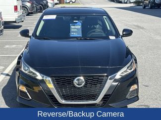 Used 2021 Nissan Altima 2.5 SV FWD video 3