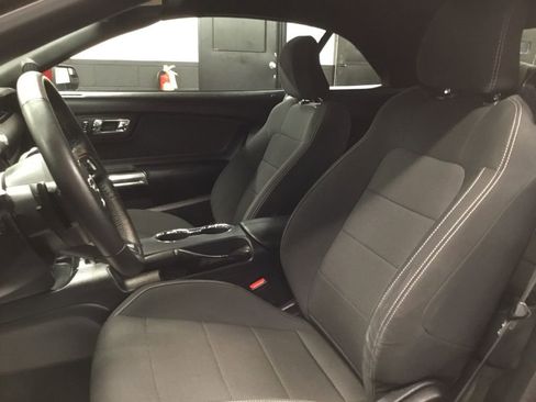 Used 2016 Ford Mustang Convertible w/ Equipment Group 051A RWD image 34