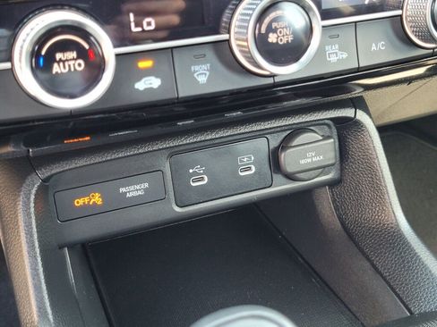 Certified 2025 Honda Civic Sport image 18