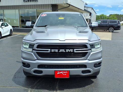 Used 2022 RAM 1500 Laramie w/ Sport Appearance Package AWD/4WD image 9