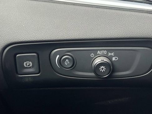 Used 2019 Buick Enclave Essence w/ Trailering Package, 5000 lbs. image 31