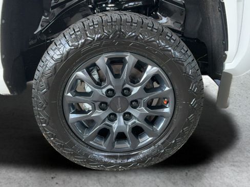 Used 2026 Toyota Tacoma SR AWD/4WD image 27