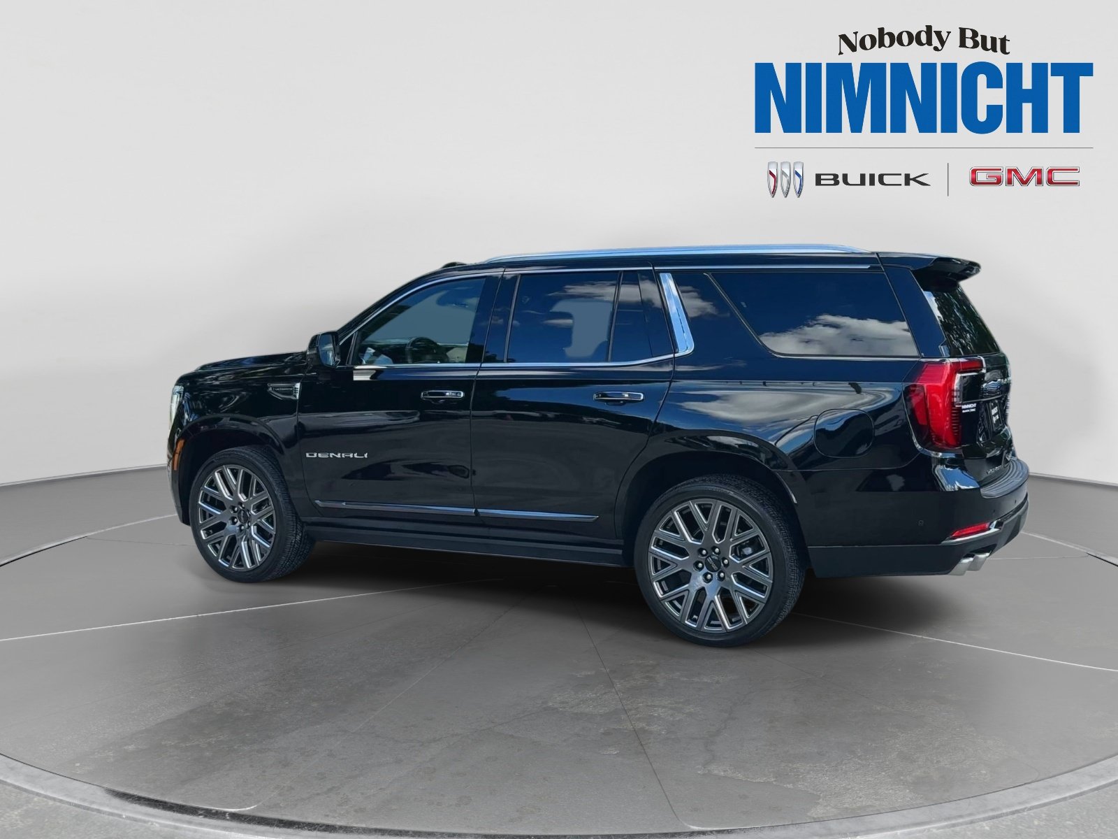 Certified 2025 GMC Yukon Denali Ultimate AWD/4WD image 6
