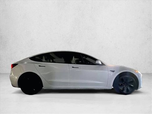 Used 2025 Tesla Model 3 Long Range RWD image 5