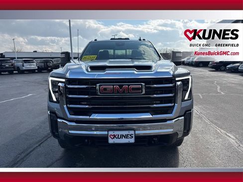 New 2026 GMC Sierra 2500 SLE w/ SLE Value Package; image 13