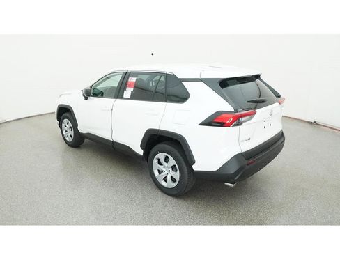 Used 2025 Toyota RAV4 LE FWD image 5