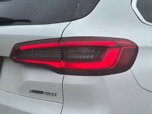 Used 2019 BMW X5 xDrive40i w/ Convenience Package AWD/4WD image 11